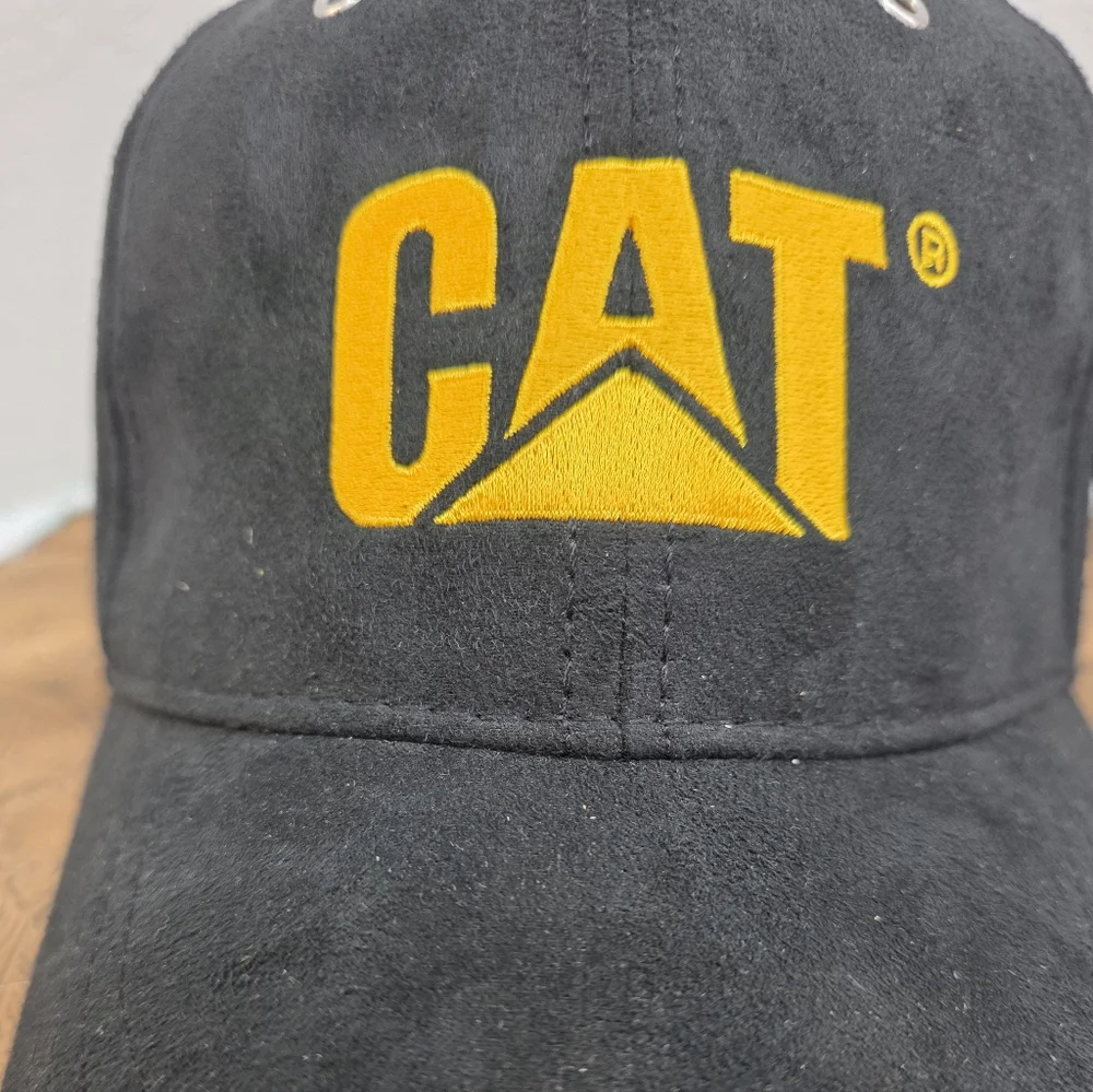 NWT Tucker Cat Hat Black Suede and Yellow Embroidered Logo Cap - Cat